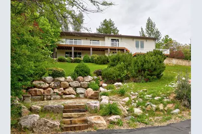 198 Oakwood Dr, Layton, UT 84040 - Photo 1