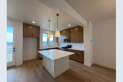 5353 W Center Field Dr S #125, South Jordan, UT 84009 - Photo 9