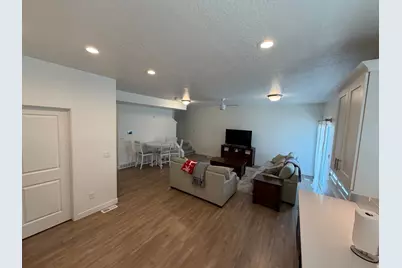 4215 W Silver Canyon Court St, Riverton, UT 84096 - Photo 3