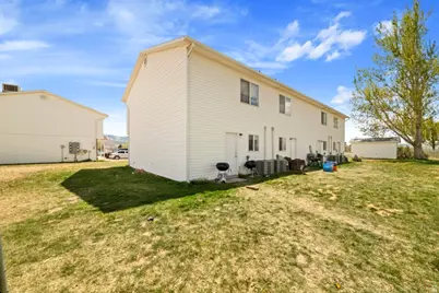 481 N 100 W #31, Milford, UT 84751 - Photo 11