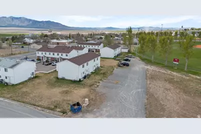 481 N 100 W #31, Milford, UT 84751 - Photo 3