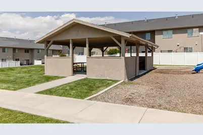 691 N 130 E, Smithfield, UT 84335 - Photo 35