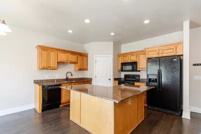 691 N 130 E, Smithfield, UT 84335 - Photo 5