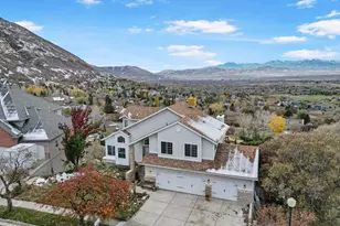 11722 S Cassowary Dr E, Sandy, UT 84092 - Photo 3