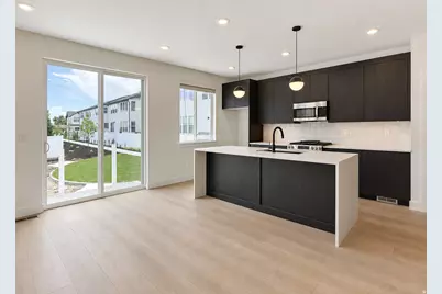284 E Legacy Trail Ln S #4, Midvale, UT 84047 - Photo 3