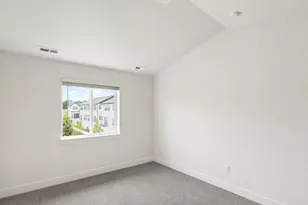 284 E Legacy Trail Ln S, Midvale, UT 84047 - Photo 17