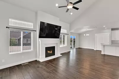 1568 E Cherry Ln, Layton, UT 84040 - Photo 19