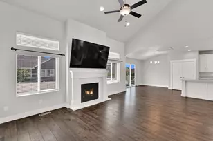 1568 E Cherry Ln, Layton, UT 84040 - Photo 19