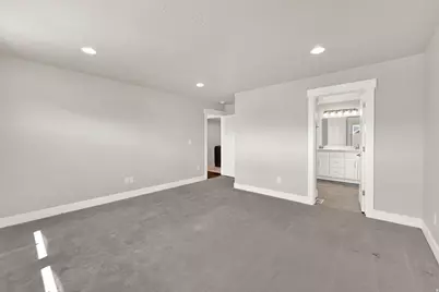 1568 E Cherry Ln, Layton, UT 84040 - Photo 23