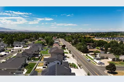 1568 E Cherry Ln, Layton, UT 84040 - Photo 57