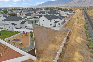 1627 N Ashlin Ct E, Tooele, UT 84074 - Photo 31