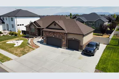 1201 S Shotley Bridge Dr, Syracuse, UT 84075 - Photo 41