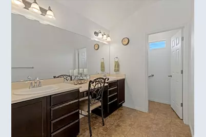 1201 S Shotley Bridge Dr, Syracuse, UT 84075 - Photo 19