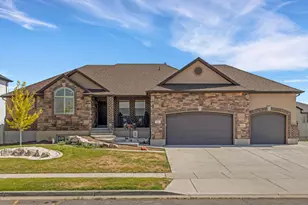 1201 S Shotley Bridge Dr, Syracuse, UT 84075 - Photo 3