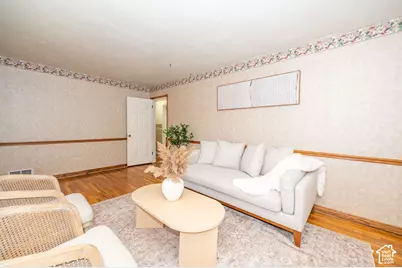 1545 N 300 W, Bountiful, UT 84010 - Photo 9