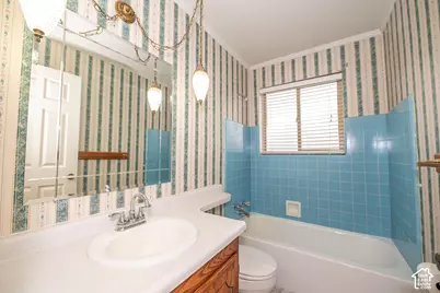 1545 N 300 W, Bountiful, UT 84010 - Photo 17
