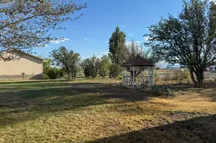 215 S 200 E, Elmo, UT 84521 - Photo 13
