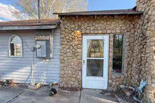 215 S 200 E, Elmo, UT 84521 - Photo 15