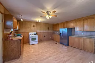 215 S 200 E, Elmo, UT 84521 - Photo 3
