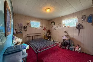 215 S 200 E, Elmo, UT 84521 - Photo 11