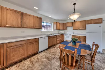 890 E Oak St, Moab, UT 84532 - Photo 13
