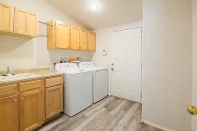 1920 N Vernal Ave, Vernal, UT 84078 - Photo 15