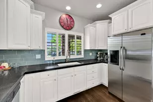 8391 S Lorimer Ln, Sandy, UT 84070 - Photo 7