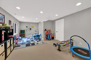8391 S Lorimer Ln, Sandy, UT 84070 - Photo 25