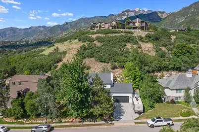 10927 S Lostwood Dr, Sandy, UT 84092 - Photo 49