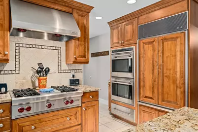 10927 S Lostwood Dr, Sandy, UT 84092 - Photo 13