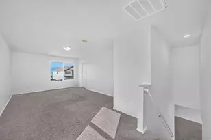 261 W Kestrel Dr, Saratoga Springs, UT 84045 - Photo 17