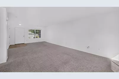 261 W Kestrel Dr, Saratoga Springs, UT 84045 - Photo 7