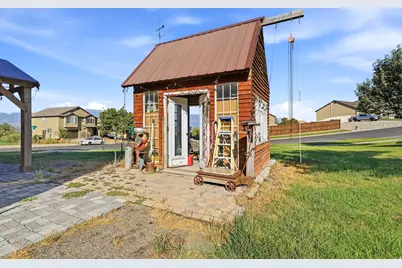 261 W Kestrel Dr, Saratoga Springs, UT 84045 - Photo 25