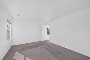 261 W Kestrel Dr, Saratoga Springs, UT 84045 - Photo 13