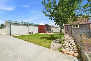 1051 S 900 W, Tooele, UT 84074 - Photo 35