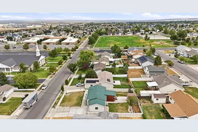1051 S 900 W, Tooele, UT 84074 - Photo 41