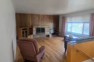 247 E Nicoletti Dr, Midvale, UT 84047 - Photo 3