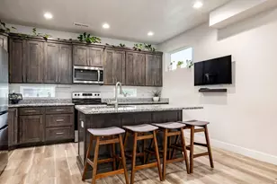 668 S 400 E, Clearfield, UT 84015 - Photo 11
