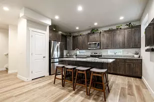668 S 400 E, Clearfield, UT 84015 - Photo 3