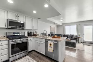 187 S Tamarak, Lehi, UT 84043 - Photo 5