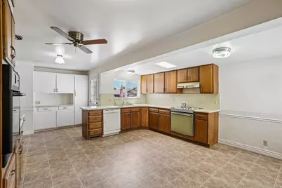 1146 E 4500 S, Millcreek, UT 84117 - Photo 11