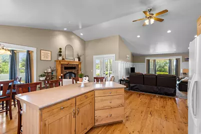 1133 S Bridgecreek Ln W, Layton, UT 84041 - Photo 9