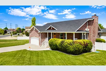 1133 S Bridgecreek Ln W, Layton, UT 84041 - Photo 3