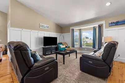 1133 S Bridgecreek Ln W, Layton, UT 84041 - Photo 7