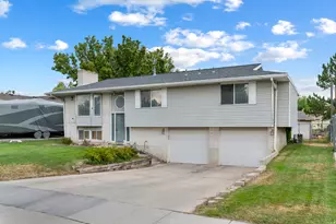 1204 W 10610 S, South Jordan, UT 84095 - Photo 3