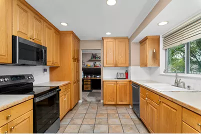 1204 W 10610 S, South Jordan, UT 84095 - Photo 9