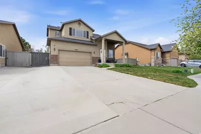 8757 N Jefferson Dr, Eagle Mountain, UT 84005 - Photo 29