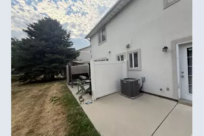 285 E 2300 N, North Ogden, UT 84414 - Photo 15