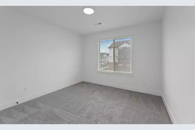 1475 W Skyline Dr, Saratoga Springs, UT 84045 - Photo 11