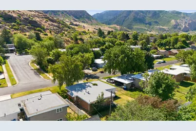 785 Simoron Dr, Ogden, UT 84404 - Photo 15